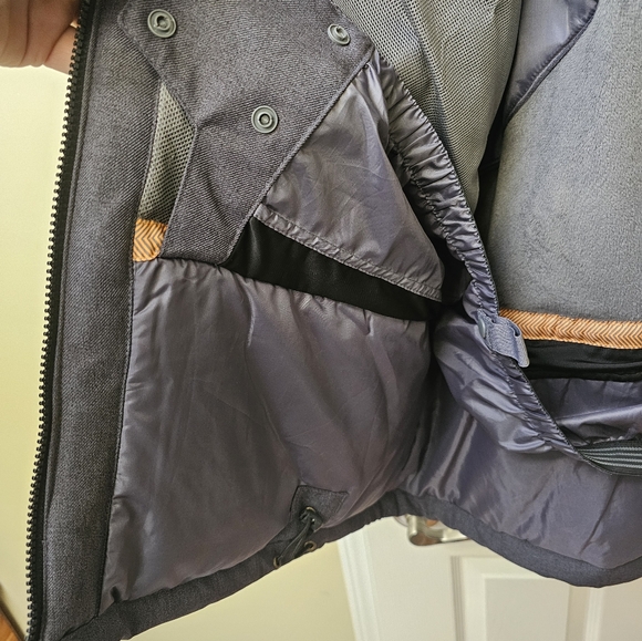New, never worn Firefly winter jacket - Picture 5 of 10